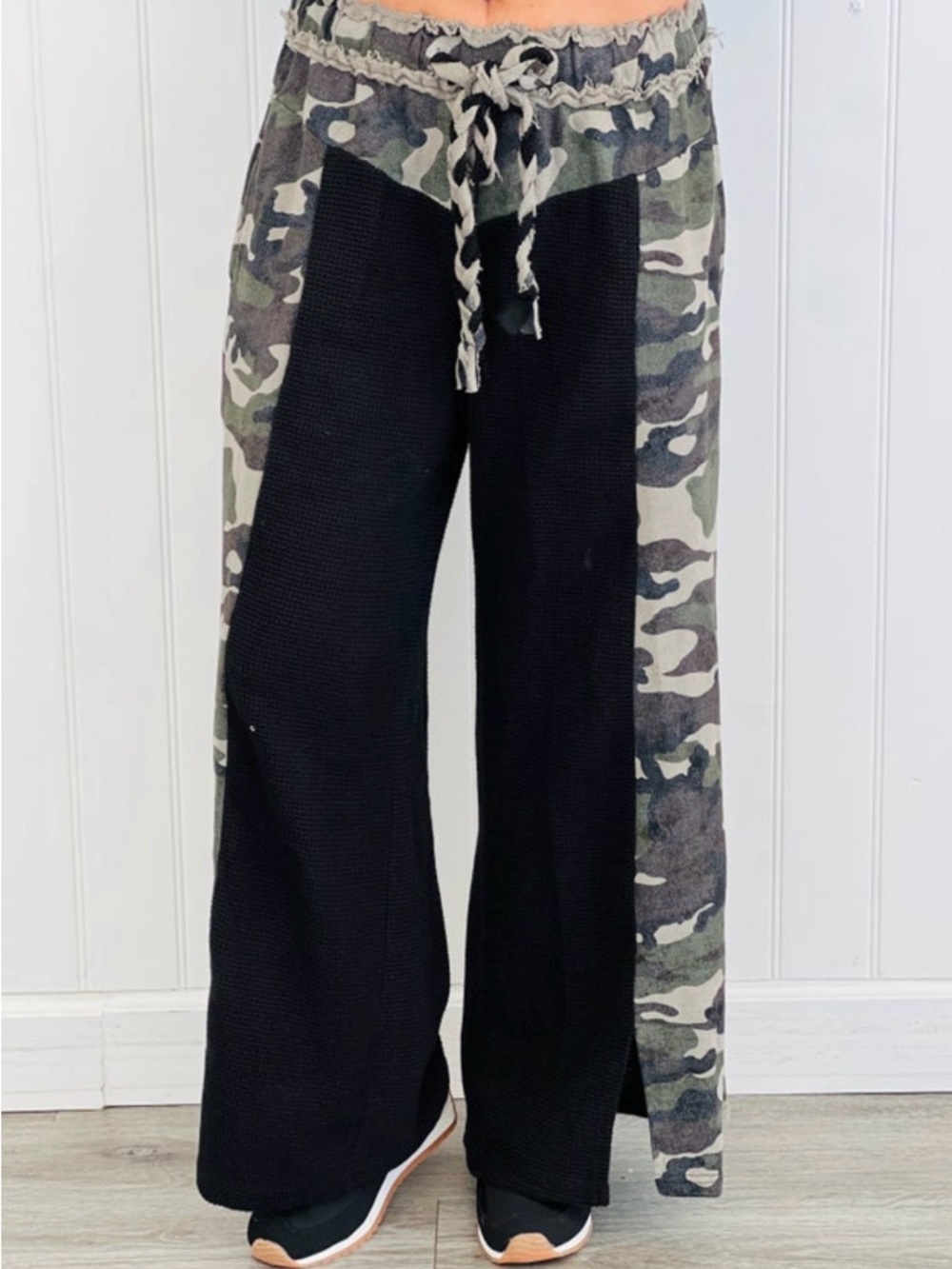POL Black & Camo Wide-Leg Drawstring Joggers